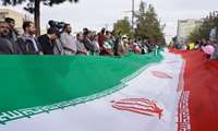 گزارش تصویری دیگر  از حضور پرشور خانواده بزرگ دانشگاه علوم پزشکی زاهدان  در راهپیمایی دشمن شکن  ۲۲ بهمن  