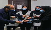 عرض خدا قوت و اهداء گل به تیم های سلامت مرکز خدمات جامع سلامت سلمانزاده زاهدان